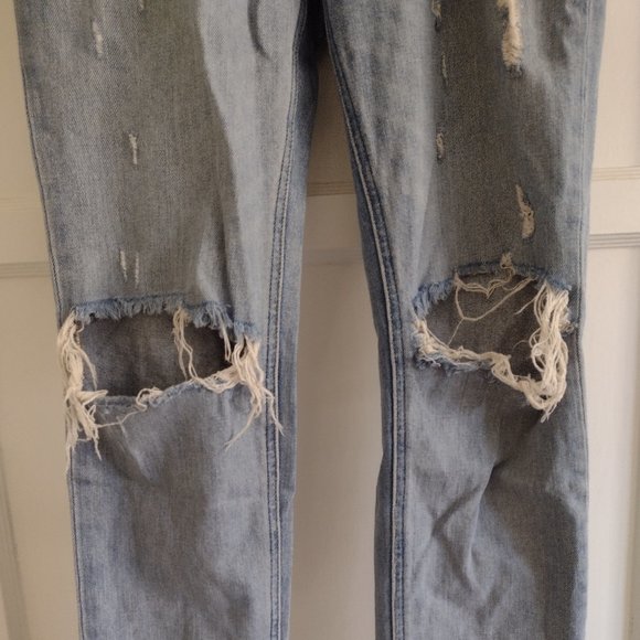 Reformation Distressed Straight Leg, High Waist Denim Jean - Size 27P - Picture 4 of 8